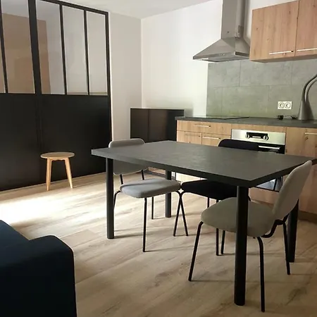 Les De La Bergerie Apartment