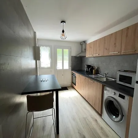 Les De La Bergerie *