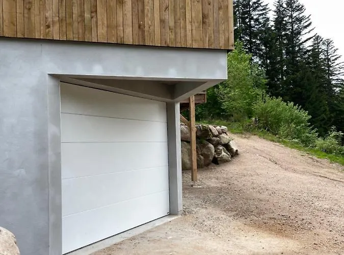 Les De La Bergerie *